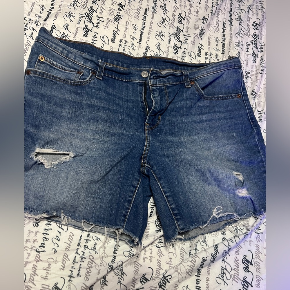 Women’s Levi’s Jean shorts